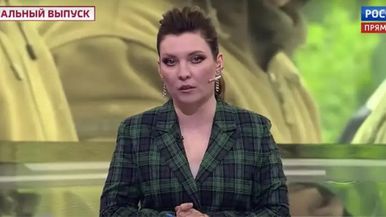Savaşın propaganda kampanyasının dümeni onda İşte Putinin Demir Bebeği Olga Skabeyeva Savaşın propaganda kampanyasının dümeni onda İşte Putinin Demir Bebeği Olga Skabeyeva