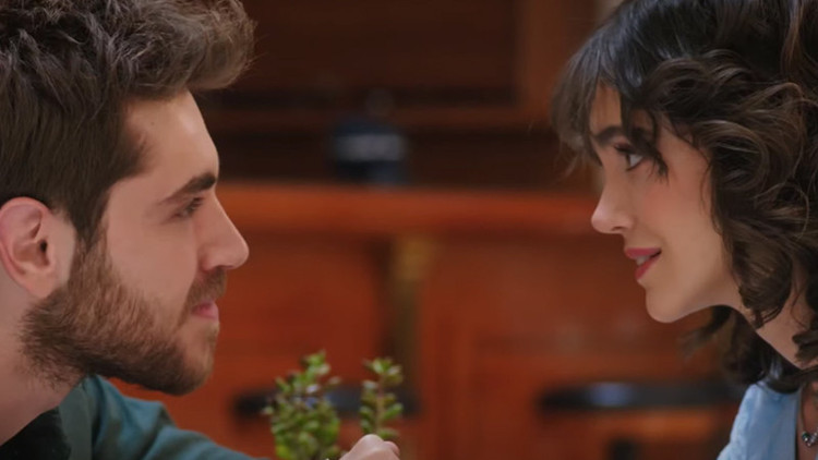 Balkan Ninnisi 1. bölüme sürpriz evlenme teklifi damga vurdu İşte Balkan Ninnisi ilk bölüm ve yeni bölüm fragmanı Balkan Ninnisi 1. bölüme sürpriz evlenme teklifi damga vurdu İşte Balkan Ninnisi ilk bölüm ve yeni bölüm fragmanı