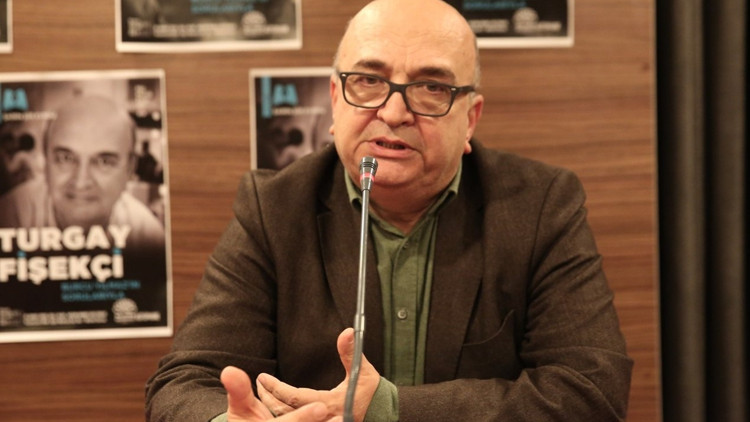 Turgay Fişekçi: 45 yıldır ‘Bütün Şiirleri’ aşkla