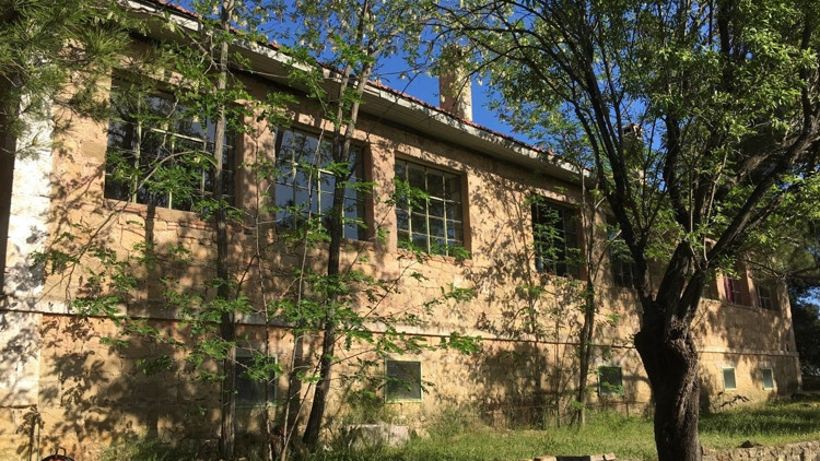 Tarihi Taş Mektep’te seminer zili çalıyor