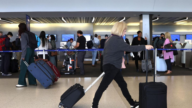 San Francisco Havalimanı’nda bomba paniği