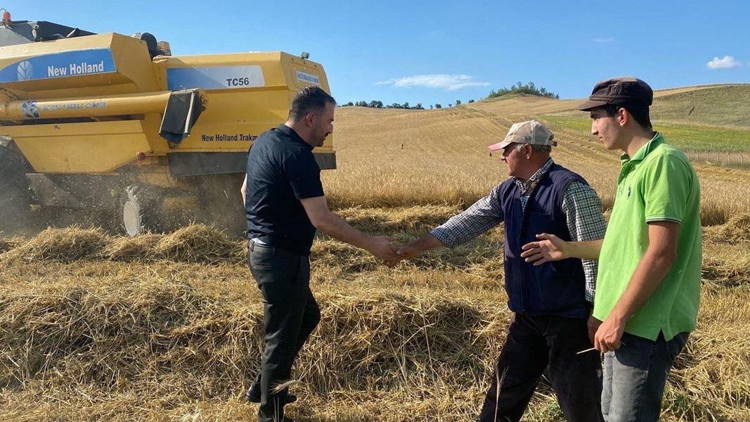 Pursaklar’da hasat zamanı Pursaklar’da hasat zamanı