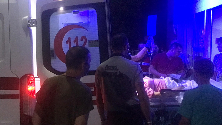 Yunanistan geri itti Bottaki hamile göçmen, Meriç Nehri ortasında doğum yaptı Yunanistan geri itti Bottaki hamile göçmen, Meriç Nehri ortasında doğum yaptı