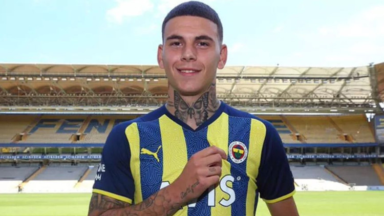 Göztepe, Fenerbahçeden üç oyuncu istiyor Yeni transfer... Göztepe, Fenerbahçeden üç oyuncu istiyor Yeni transfer...