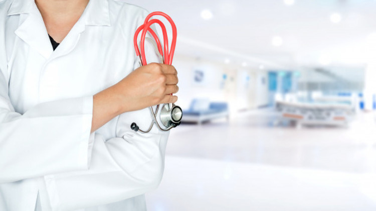 Uçuğa iyi gelen şeyler nelerdir Uçuğa iyi gelen yağlar, vitaminler, bitkiler ve doğal kremler