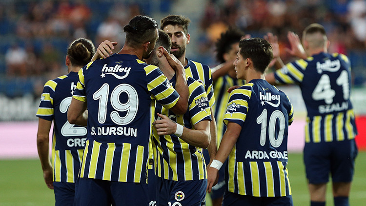 Son Dakika: Fenerbahçe Austria Wien maçı kadrosunu UEFAya bildirdi Son Dakika: Fenerbahçe Austria Wien maçı kadrosunu UEFAya bildirdi