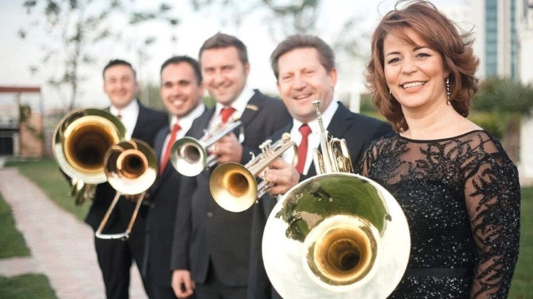 Ayvalık’ta müzik dolu günler