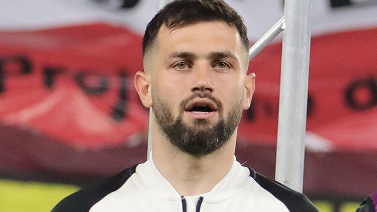 Galatasarayın gözden çıkardığı Ömer Bayram Eyüpsporda Recep Niyaz da imzalıyor... Galatasarayın gözden çıkardığı Ömer Bayram Eyüpsporda Recep Niyaz da imzalıyor...
