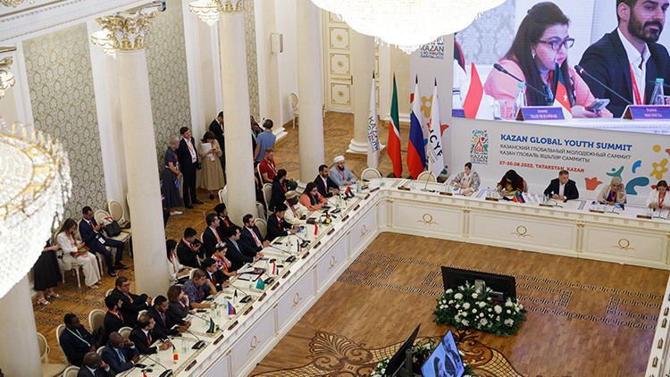 4 gün süren Kazan Küresel Gençlik Zirvesi 67 ülkeden 300 katılımcıyla gerçekleşti