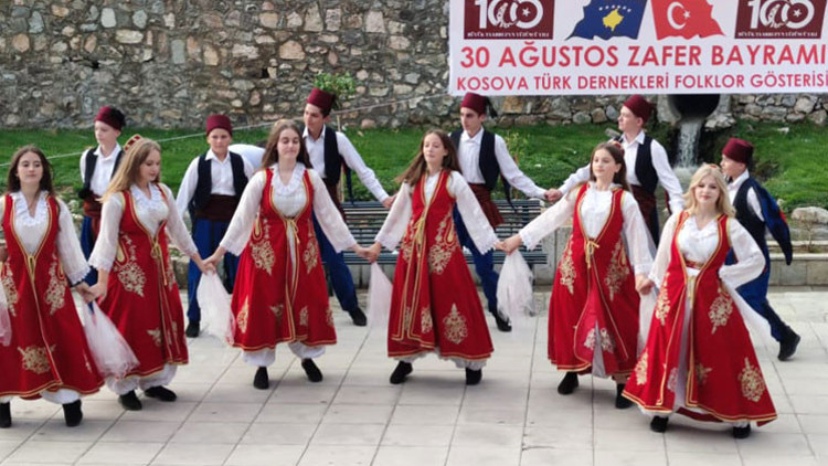 30 Ağustos Zafer Bayramı, Kosova’da coşkuyla kutlandı 30 Ağustos Zafer Bayramı, Kosova’da coşkuyla kutlandı