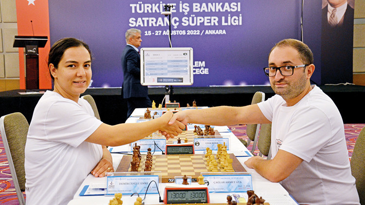 Bizim semtin Kasparovları: Mamaktan çıktılar, büyükusta oldular Bizim semtin Kasparovları: Mamaktan çıktılar, büyükusta oldular