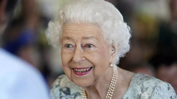 Kraliçe Elizabeth öldü mü Londra Köprüsü yıkıldı kodu ile duyuruldu Kraliçe Elizabeth öldü mü Londra Köprüsü yıkıldı kodu ile duyuruldu