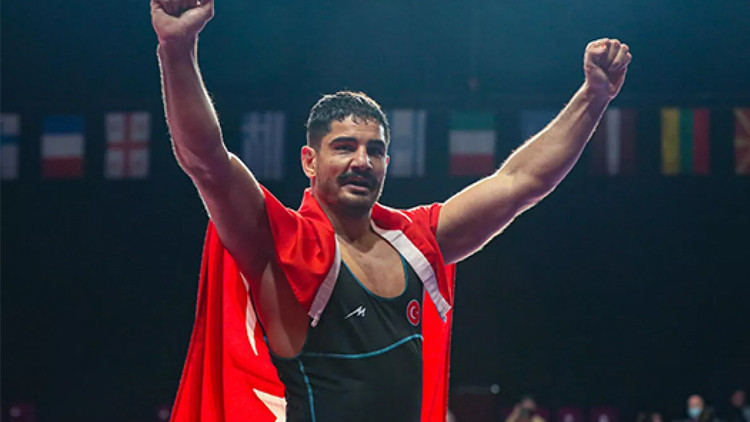 Taha Akgül final maçı ne zaman, saat kaçta, hangi kanalda Büyükler Dünya Güreş Şampiyonası finali heyecanla bekleniyor