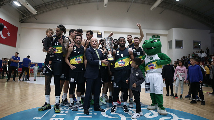 Frutti Extra Cup’ta Bursaspor ikinci kez şampiyon