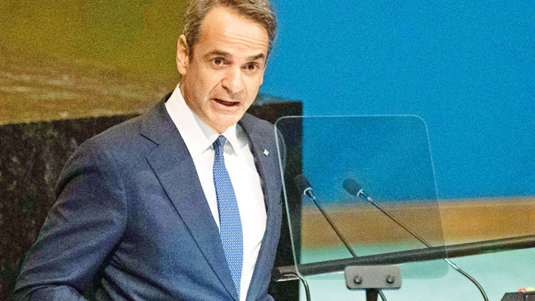 Kürsüde tonu bir tık düşürdü