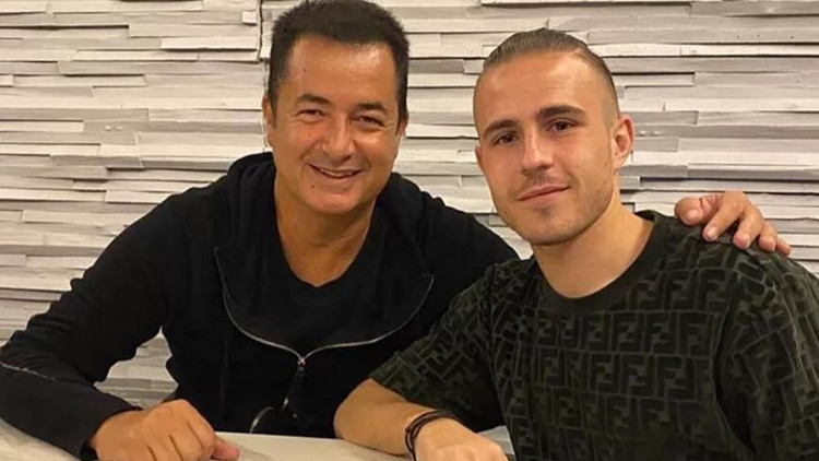 Fenerbahçeden Hull Cityye transfer olan Pelkas, geleceğiyle ilgili konuştu