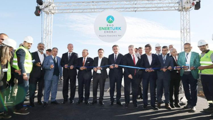 Van Arısuda güneş enerji santrali hizmete girdi
