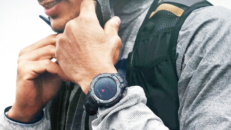 Araziye özel akıllı saatler: Teknoloji dünyası maceracılara özel ürünlere odaklandı