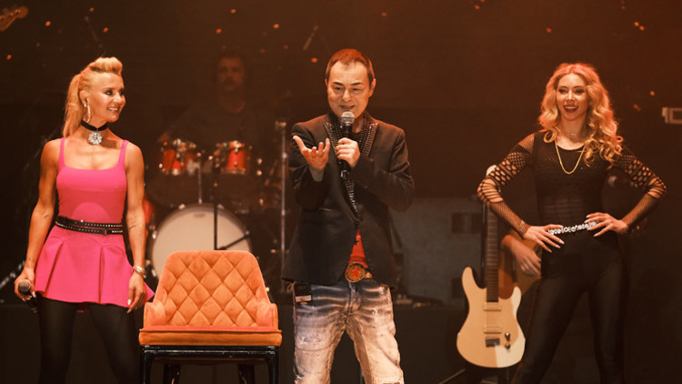 Serdar Ortaç rekor kırdı