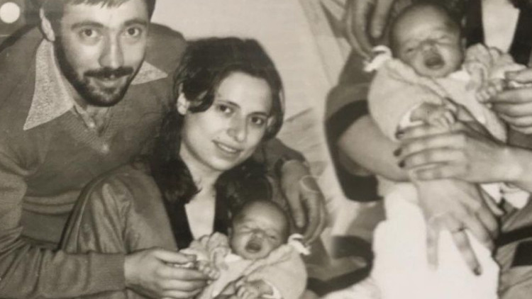 O şimdi çok ünlü bir şarkıcı... Her şey böyle başlamıştı
