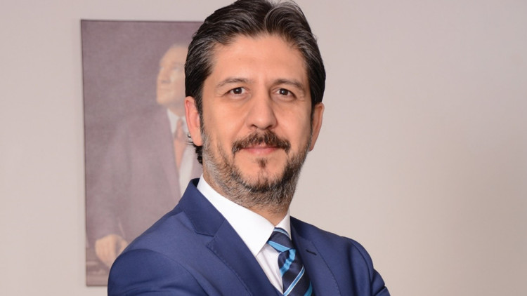 Prof. Dr. Alper Çelik uyarıyor:  Diyabet ve ağız sağlığı problemleri