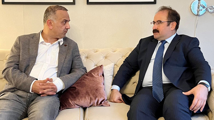 Başkonsolos Tunçer’den İsmail Erel’e geçmiş olsun ziyareti Başkonsolos Tunçer’den İsmail Erel’e geçmiş olsun ziyareti