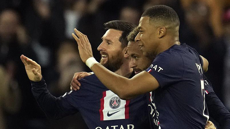 UEFA Şampiyonlar Liginde gol sağanağı 9 takım bir üst tura yükseldi UEFA Şampiyonlar Liginde gol sağanağı 9 takım bir üst tura yükseldi