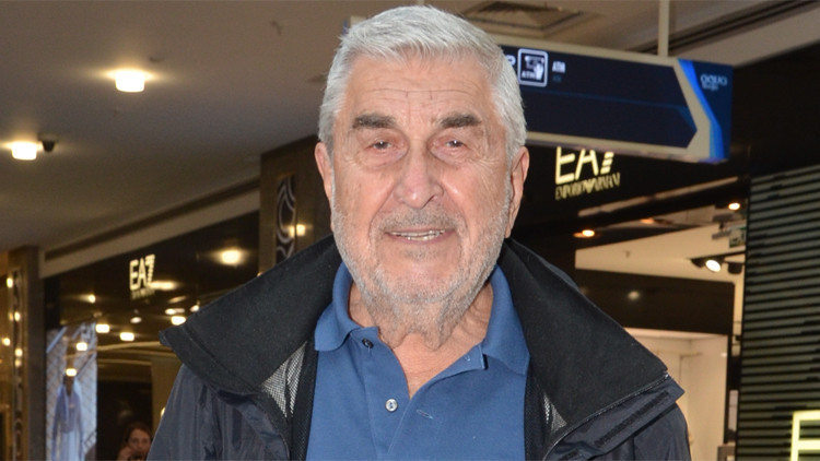 Beni tanıyamadınız değil mi Hayat çok acımasız Beni tanıyamadınız değil mi Hayat çok acımasız