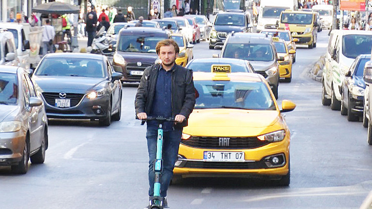 Scooter tartışmasında söz gençlerin: Tehlikeli ama hızlı