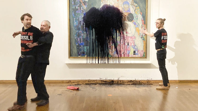 ‘Son Nesil’e karşı tutum sertleşiyor ‘Son Nesil’e karşı tutum sertleşiyor