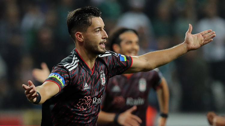 Beşiktaşta Tayyip Talha Sanuç parlıyor 2 ayda değerini 3.8 milyon Euro’ya çıkardı