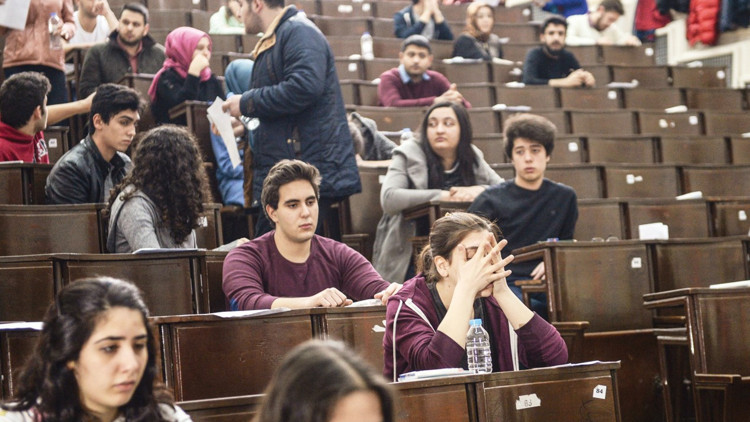 Eksi 2 netle üniversite