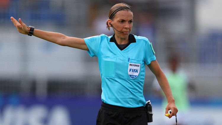 Dünya Kupası’na kadın eli değecek