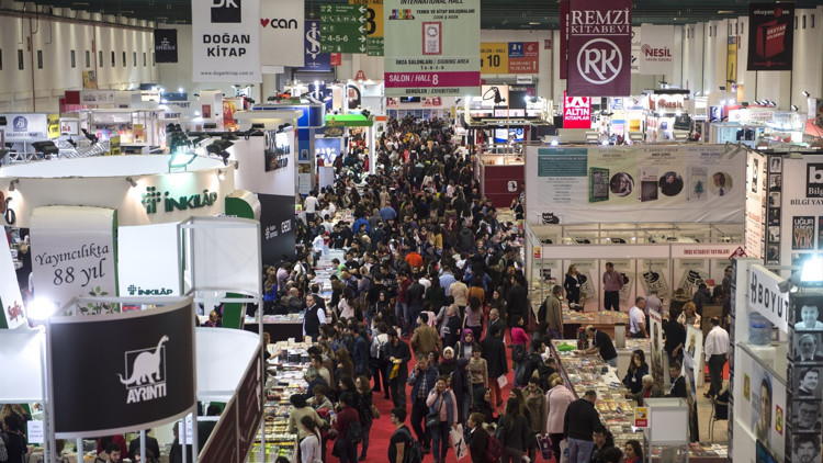 Kitapla okurun büyük buluşması