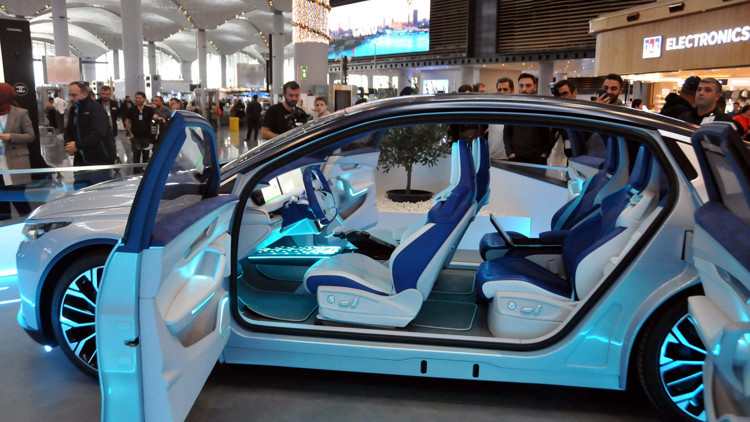 TOGG, İstanbul Havalimanında görücüye çıktı TOGG, İstanbul Havalimanında görücüye çıktı