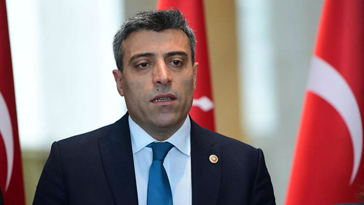 Öztürk Yılmaz kimdir, kaç yaşında, nereli? Yenilik Partisi Genel Başkanı  Öztürk Yılmaz'ın sağlık durumu nasıl? Ofisinde saldırıya uğramıştı... -  Hürriyet Güncel Haberler