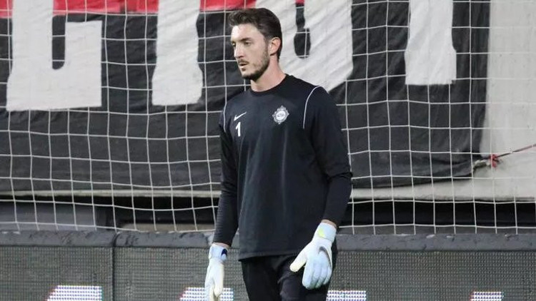 Olaylı derbide başından yaralanan Altaylı kaleci Ozan sahalara dönüyor Olaylı derbide başından yaralanan Altaylı kaleci Ozan sahalara dönüyor