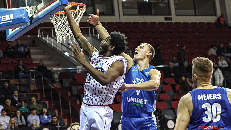 Gaziantep Basketbol 77-62 Kalev
