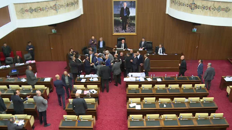 CHPden iddialara yanıt: Yanlış yapan bedelini öder CHPden iddialara yanıt: Yanlış yapan bedelini öder