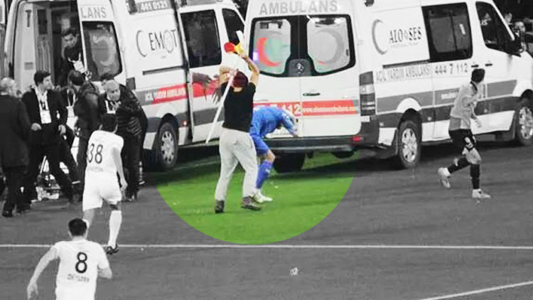 Altay kalecisi Ozan Evrim Özenç, Göztepe maçında kendisine vuran taraftardan şikayetçi olmadı Altay kalecisi Ozan Evrim Özenç, Göztepe maçında kendisine vuran taraftardan şikayetçi olmadı