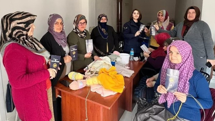 Çelikhan’da kadınlara KADES’in tanıtımı yapıldı