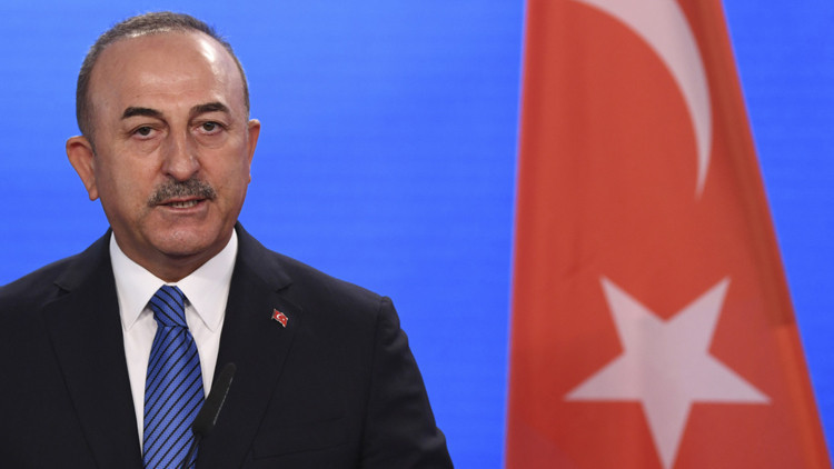 Dışişleri Bakanı Çavuşoğlu, Cape Town’da Türk vatandaşlarıyla bir araya geldi