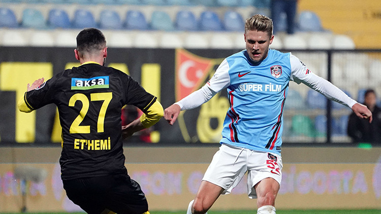 İstanbulspor ile Gaziantep FK puanları paylaştı İstanbulspor ile Gaziantep FK puanları paylaştı