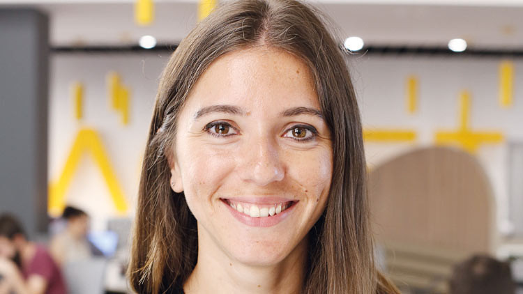 750 bin çocuğu bilimle tanıştırdı