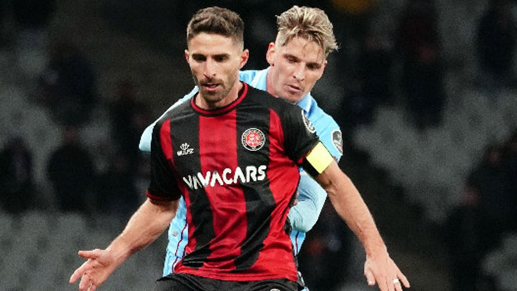 Son Dakika: Fenerbahçeden bir transfer daha Fabio Borini iddiası...