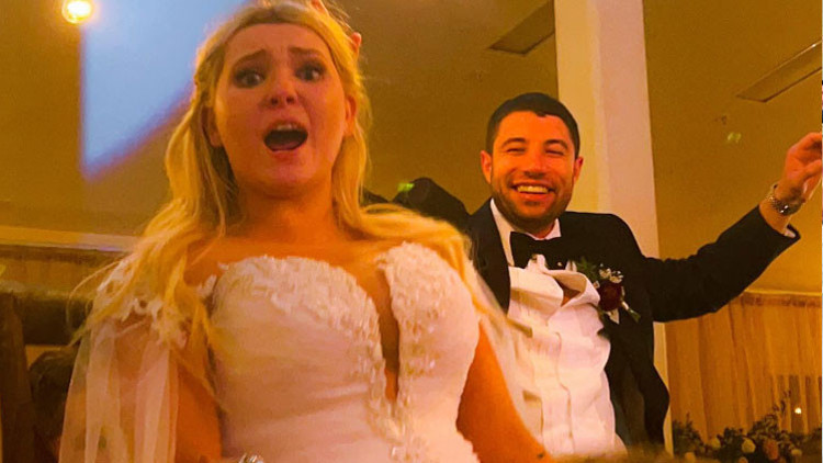 Bir zamanlar çocuk yıldızdı, şimdi yuvasını kurdu: En iyi arkadaşımla evlendim Bir zamanlar çocuk yıldızdı, şimdi yuvasını kurdu: En iyi arkadaşımla evlendim