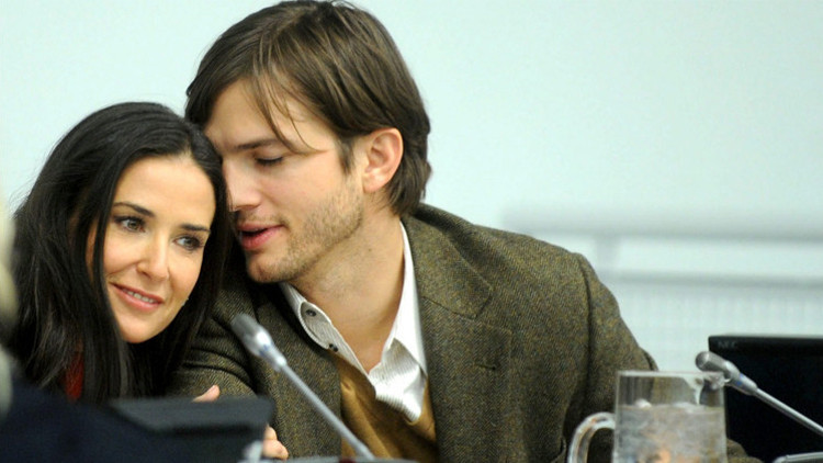 Evliliği şoke etmişti: Bir anda üç kız çocuğunun üvey babası oldum