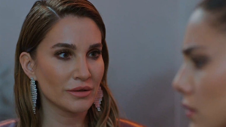 O Kız son bölüme Zeynepin Ozan ve Sitarenin yasak aşkını öğrenmesi damga vurdu... İşte O Kız 20. son bölümde yaşananlar