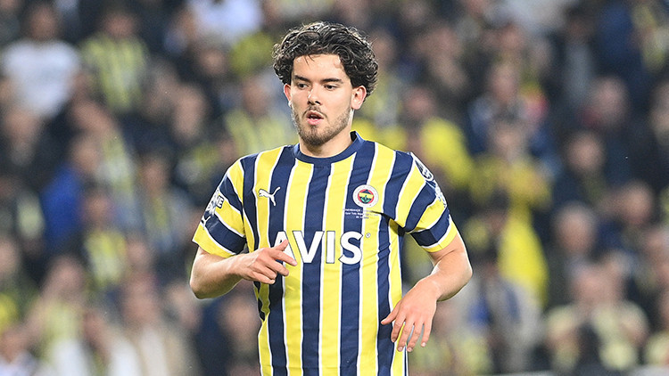 Fenerbahçede Ferdi Kadıoğluna bir talip daha çıktı