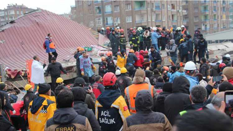 Oteller: Kapılarımız açık